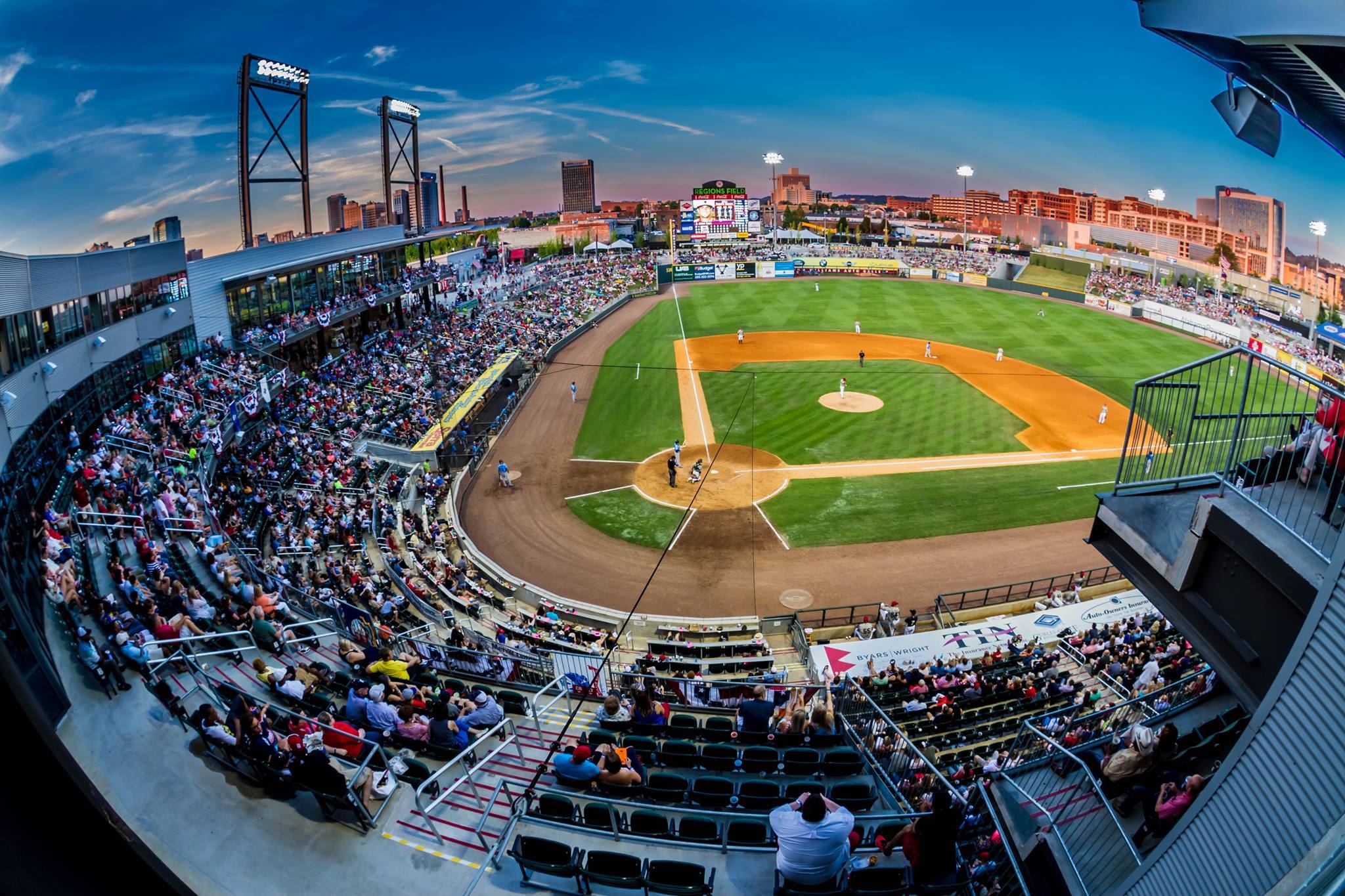 Chattanooga Lookouts at Birmingham Barons