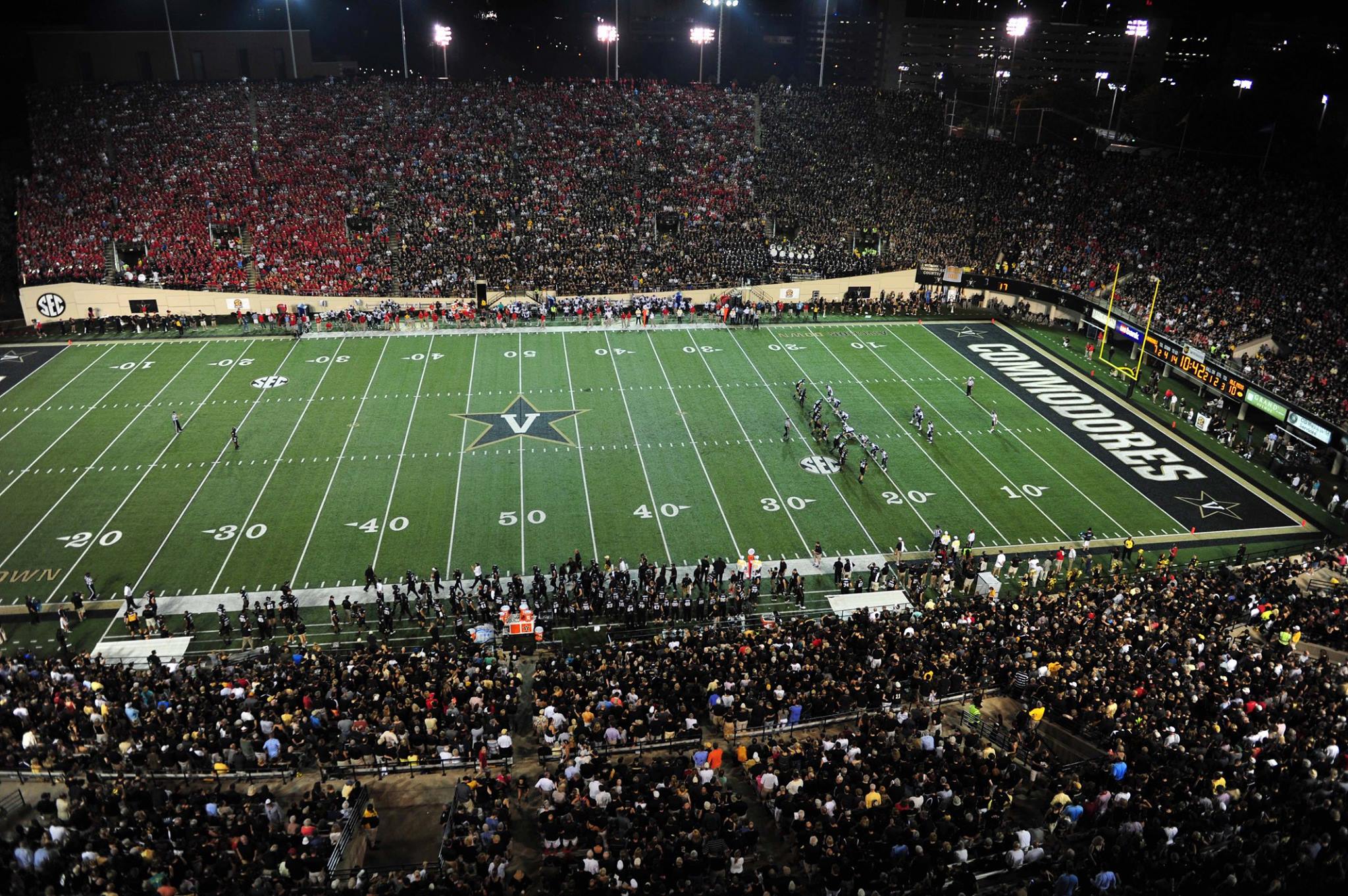 Alabama Crimson Tide at Vanderbilt Commodores Football