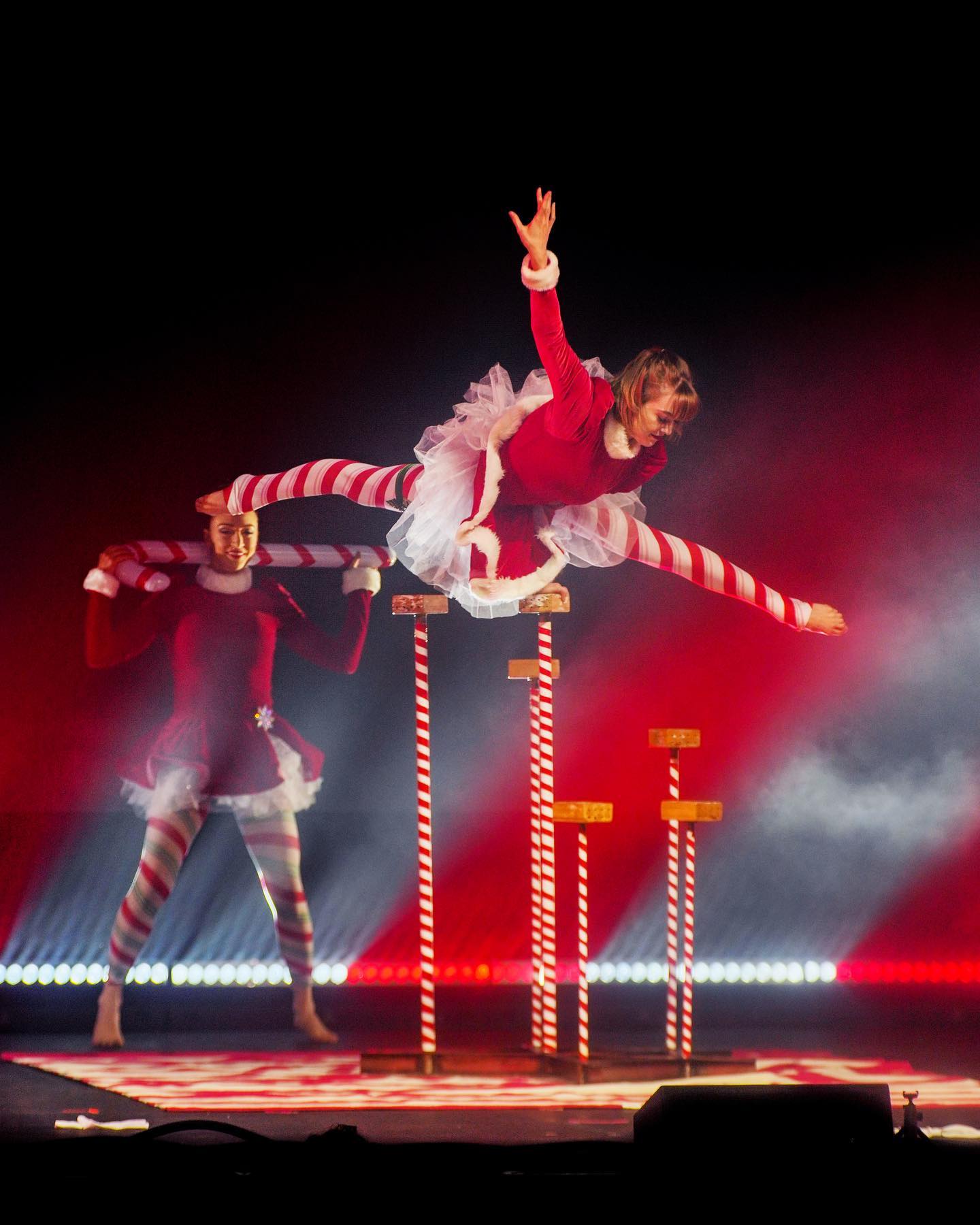 A Magical Cirque Christmas